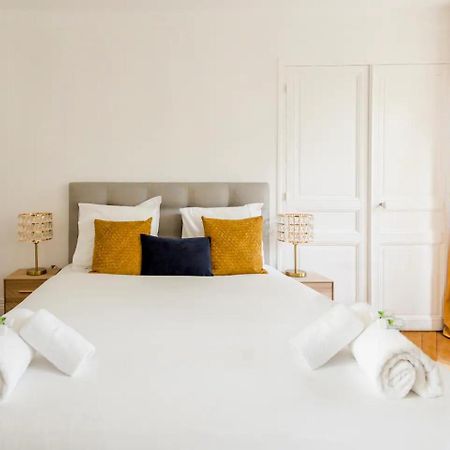 8P - 3Br Le Marais Spacious - Central - Historic Apt Paris Exteriör bild