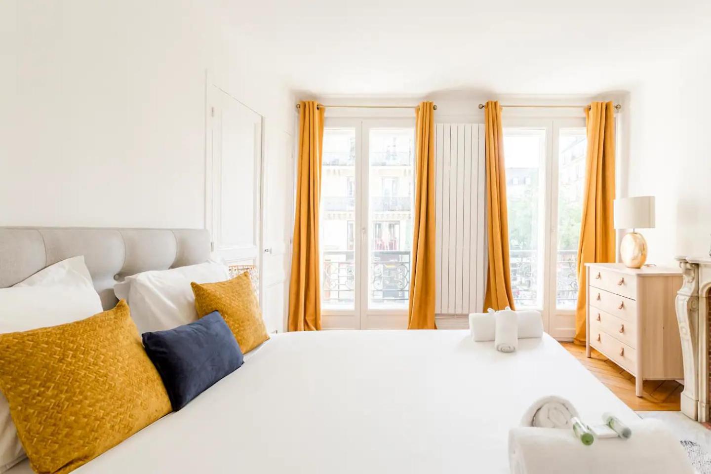 8P - 3Br Le Marais Spacious - Central - Historic Apt Paris Exteriör bild