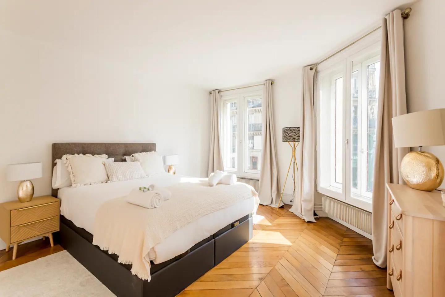 8P - 3Br Le Marais Spacious - Central - Historic Apt Paris Exteriör bild