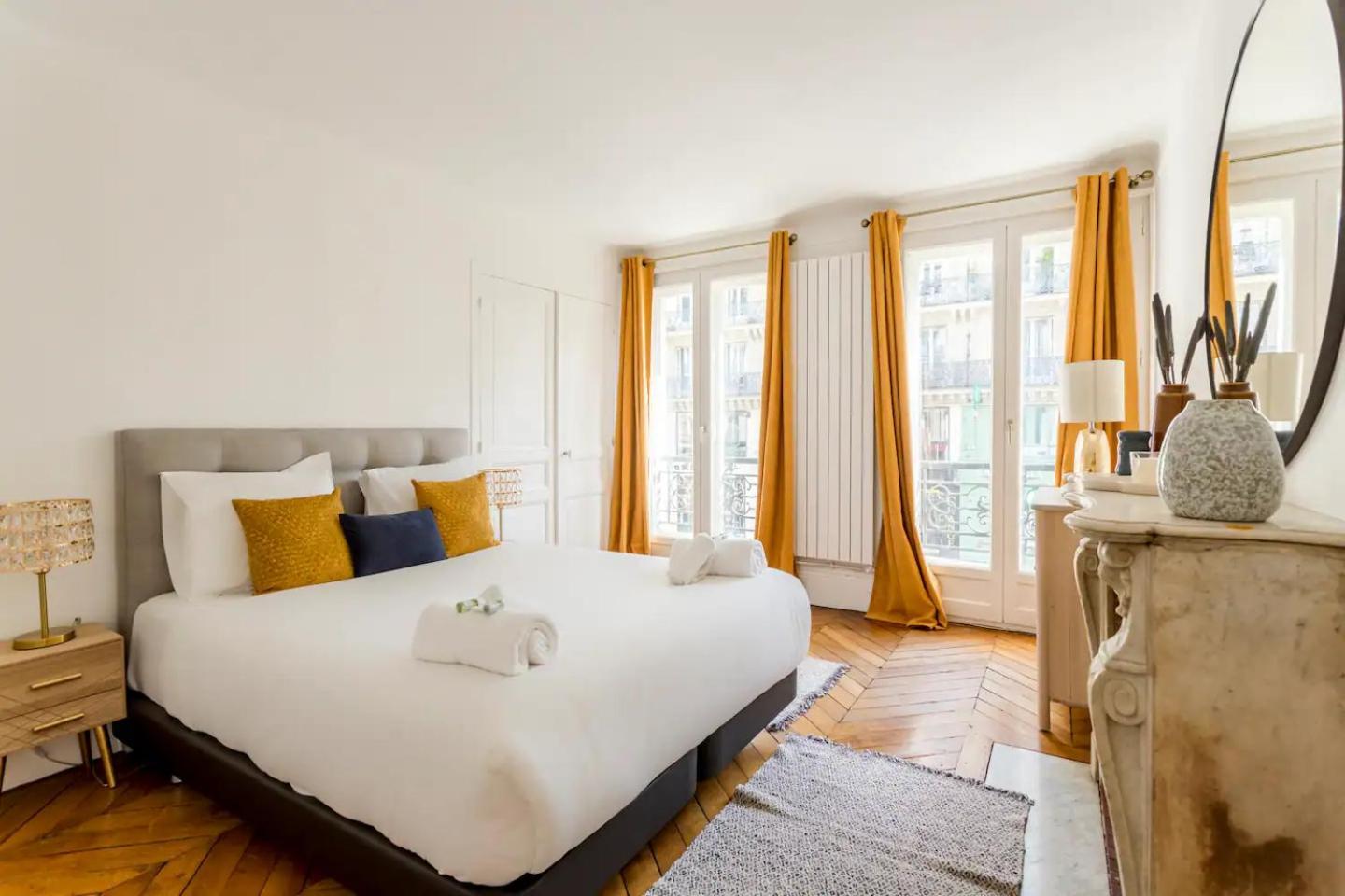8P - 3Br Le Marais Spacious - Central - Historic Apt Paris Exteriör bild