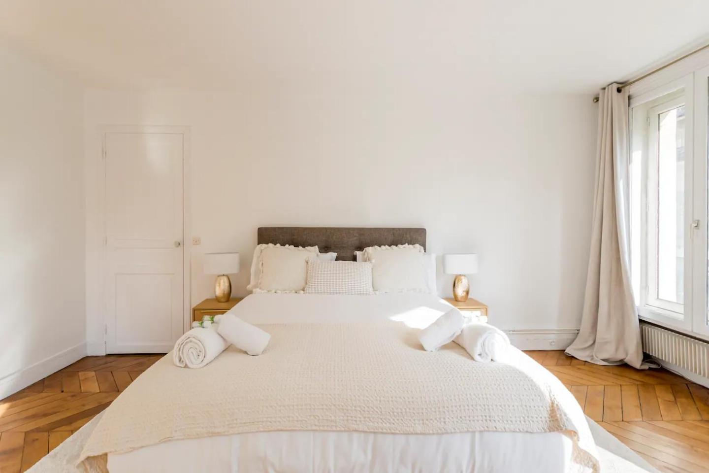8P - 3Br Le Marais Spacious - Central - Historic Apt Paris Exteriör bild