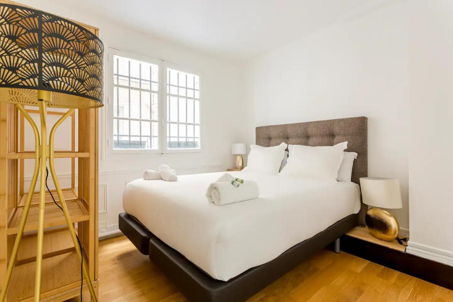8P - 3Br Le Marais Spacious - Central - Historic Apt Paris Exteriör bild