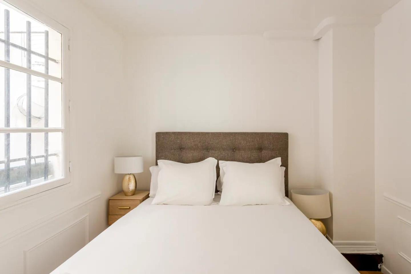 8P - 3Br Le Marais Spacious - Central - Historic Apt Paris Exteriör bild