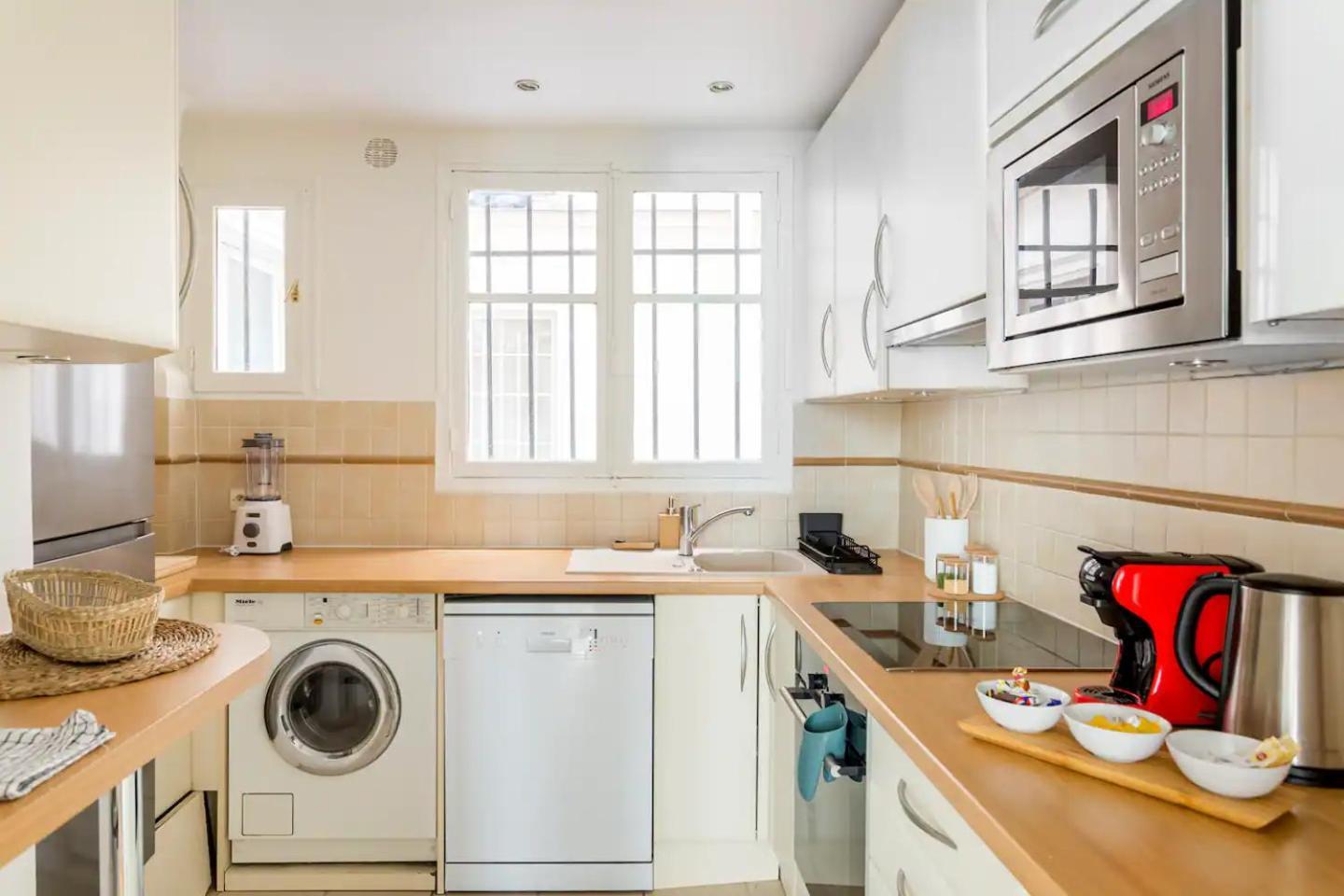 8P - 3Br Le Marais Spacious - Central - Historic Apt Paris Exteriör bild