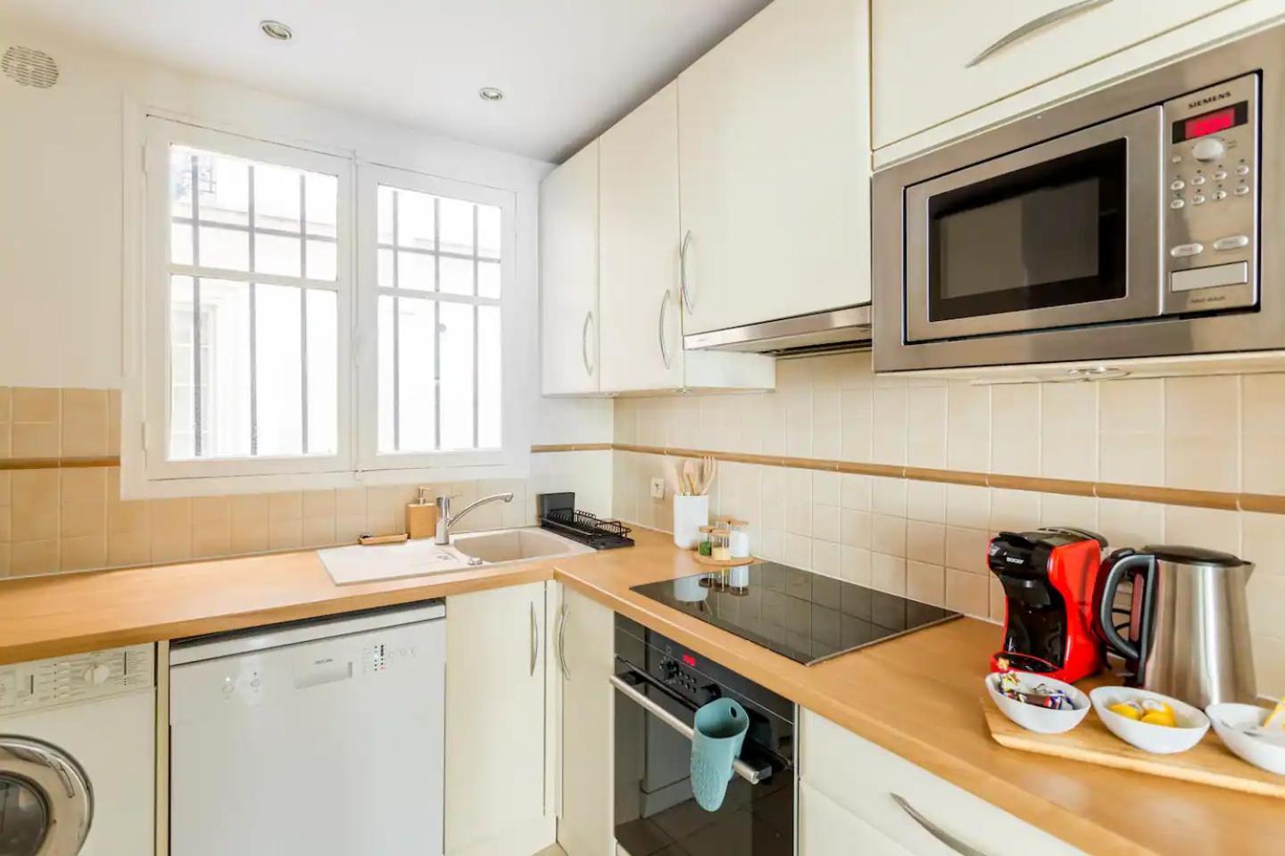 8P - 3Br Le Marais Spacious - Central - Historic Apt Paris Exteriör bild